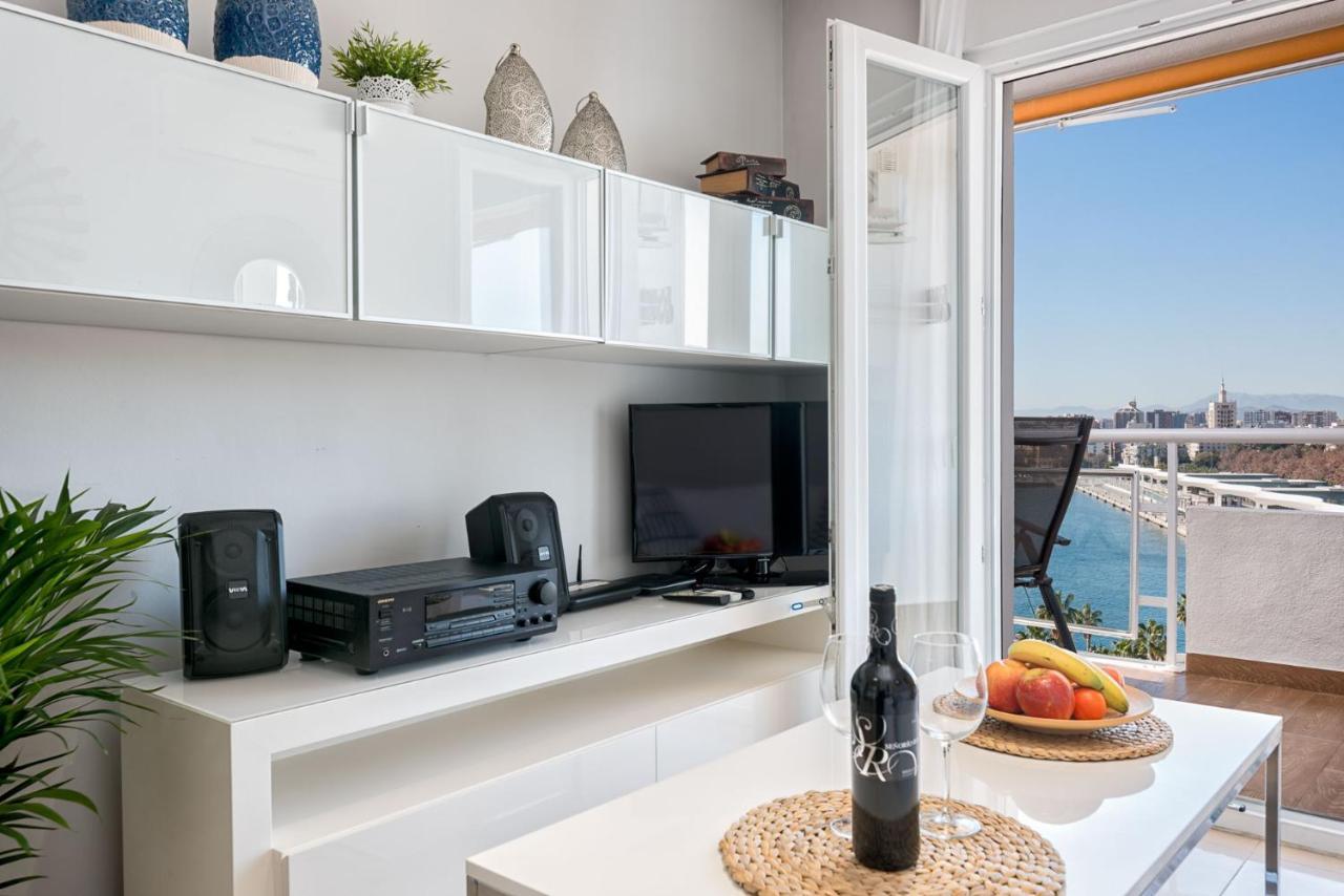 Susana Beach Apartment In Malaga By Solaga Holiday Homes Extérieur photo