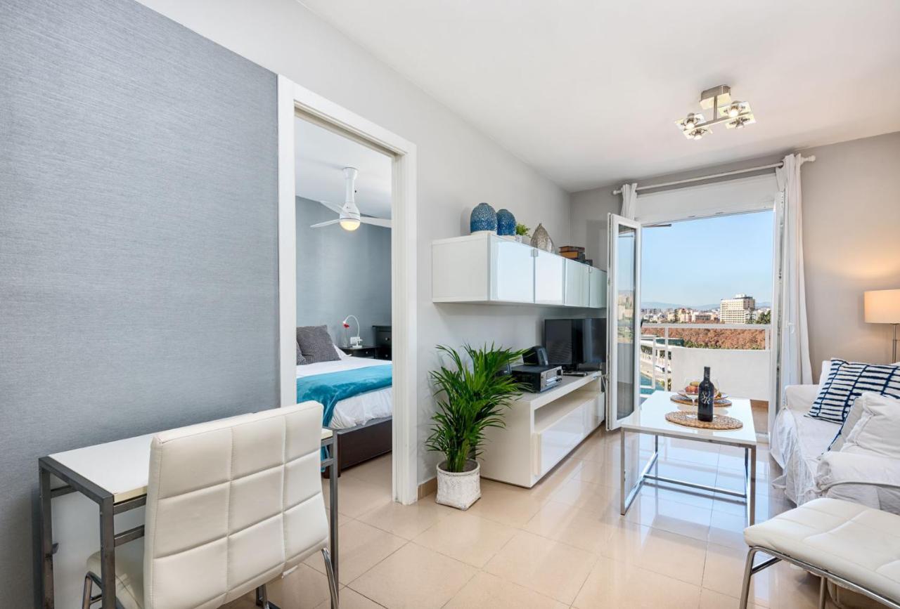 Susana Beach Apartment In Malaga By Solaga Holiday Homes Extérieur photo
